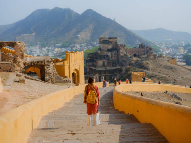 solo travel tips for beginners